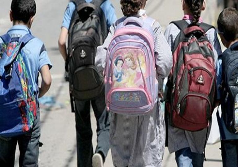 السير أو ركوب الدراجة للذهاب إلى المدرسة أفضل من ركوب السيارات