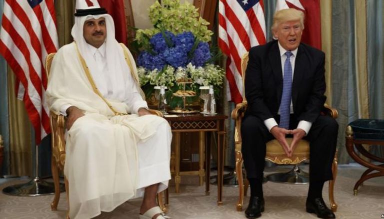 الرئيس ترامب خلال لقاء سابق مع أمير قطر