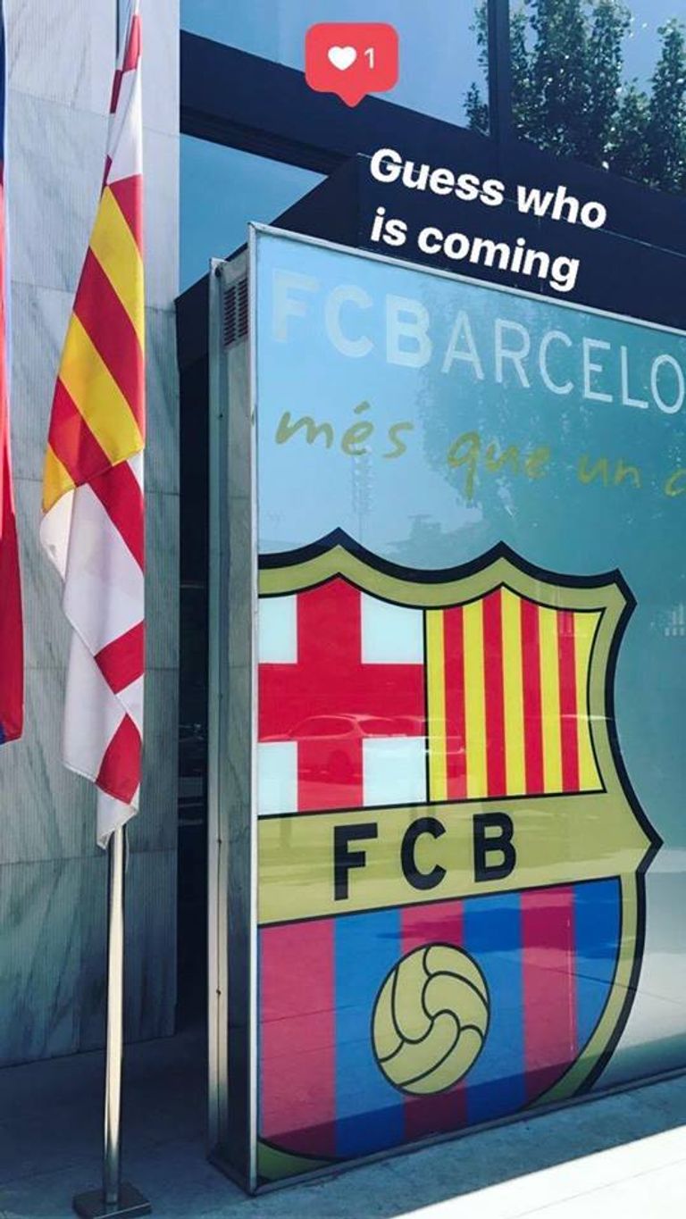 برشلونة يستعد لإعلان صفقته الأولى