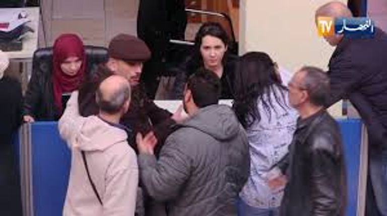 جانب من الوقفة المطالبة بوقف البرنامج