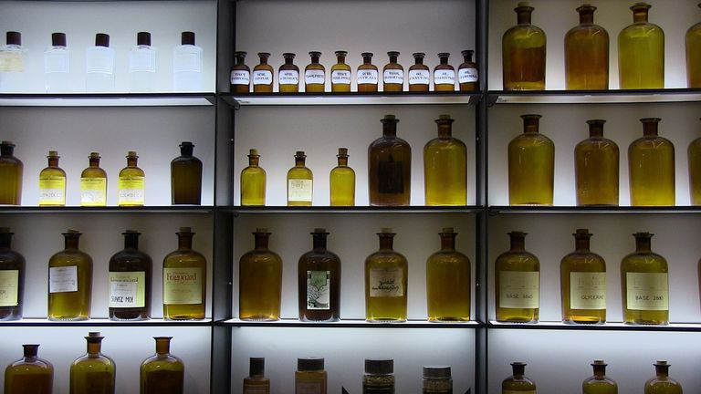 مبنى متحف العطور دار فراجونار في باريس