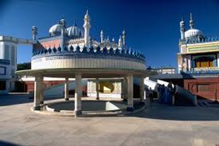 مسجد بادشاهي