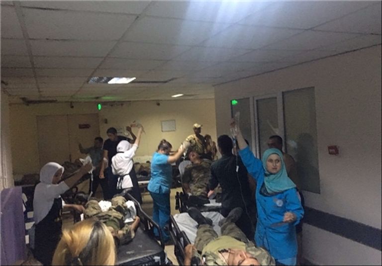 جنود أتراك في المستشفى لتلقي العلاج