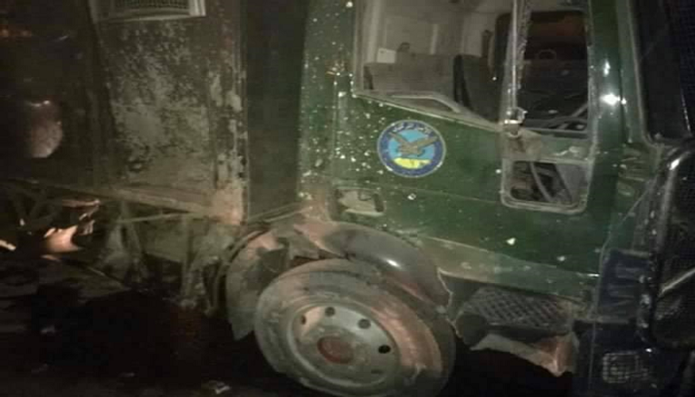 سيارة الشرطة المستهدفة في تفجير جنوب القاهرة 