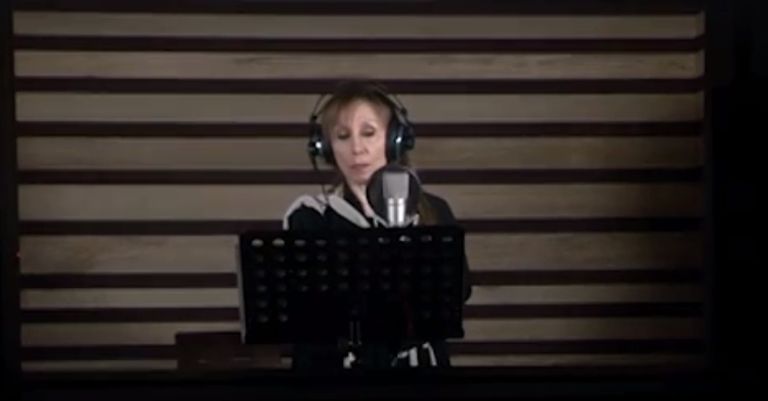 الفنانة الكبيرة فيروز