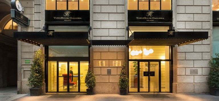 المفارش من الذهب والحرير