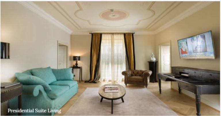 المفارش من الذهب والحرير