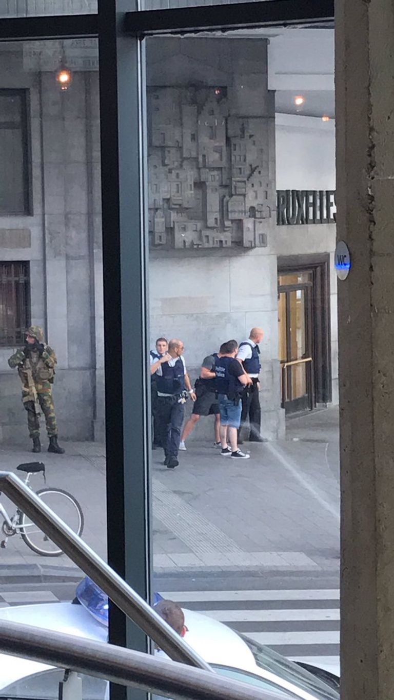 صورة من موقع الانفجار