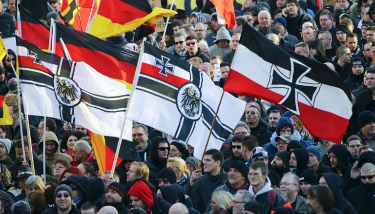 أنصار التيار اليميني الألماني المتطرف في تظاهرة بألمانيا (رويترز)