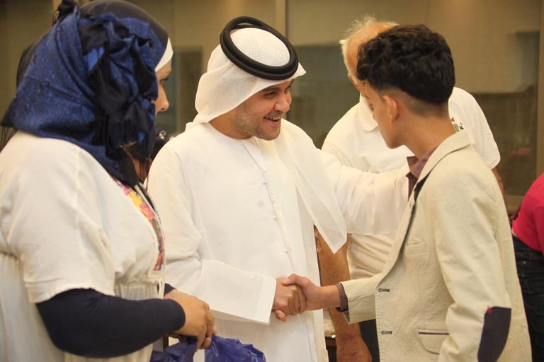 سفارة الإمارات بالاردن تشرف على تنفيذ مشروع كسوة وزكاة عيد الفطر