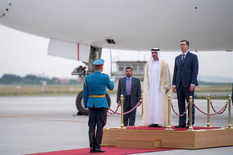 الشيخ محمد بن زايد آل نهيان يصل بلغراد