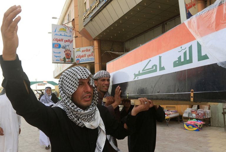 نزوح متواصل لأهالي الموصل من جحيم داعش - رويترز