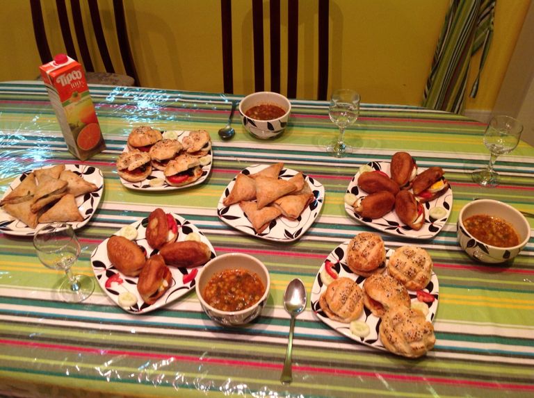 الحرب في ليبيا لم تمنع مواطنيها من الاحتفال