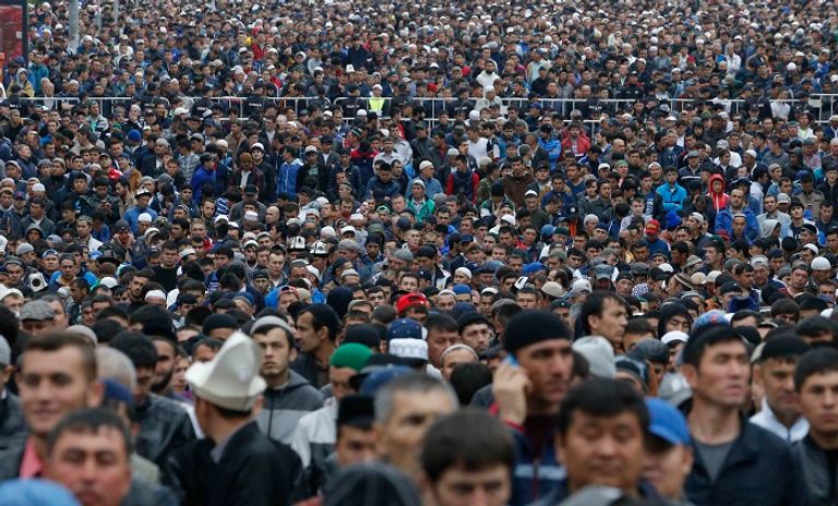 احتفالات الملسلمين بعيد الفطر حول العالم