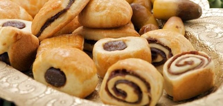 العيد في العالم الإسلامي.. الحلوى ترسم جغرافيا جديدة للبهجة