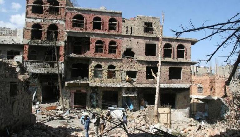 منازل مدمرة على يد الحوثيين