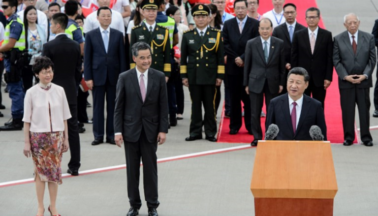 الرئيس الصيني يلقي كلمة في مطار هونج كونج (الفرنسية)