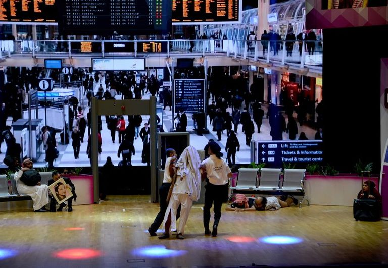 من مسرحية باي باي تي في