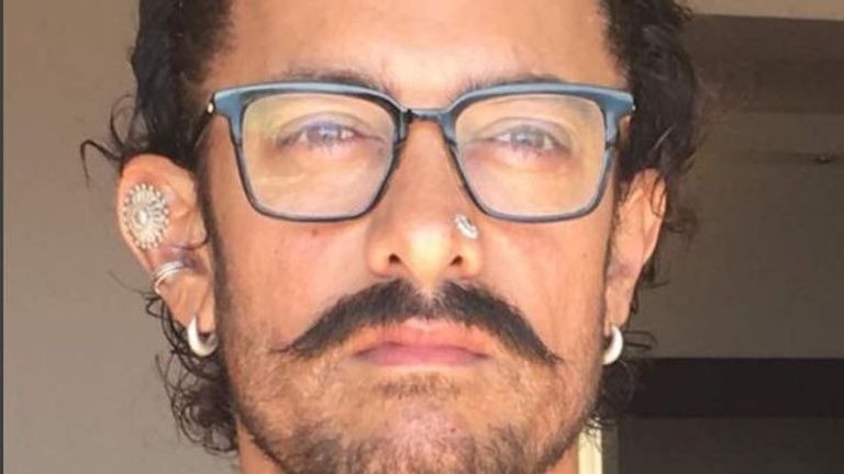 أميتاب باتشان وعامر خان