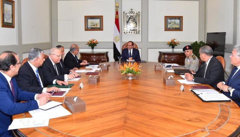 الرئيس المصري أثناء الاجتماع
