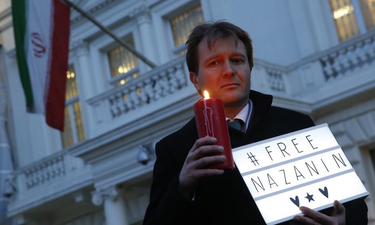 نزانين زغاري