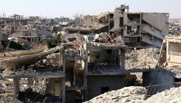 آثار الدمار واضحة على المباني في درعا - رويترز