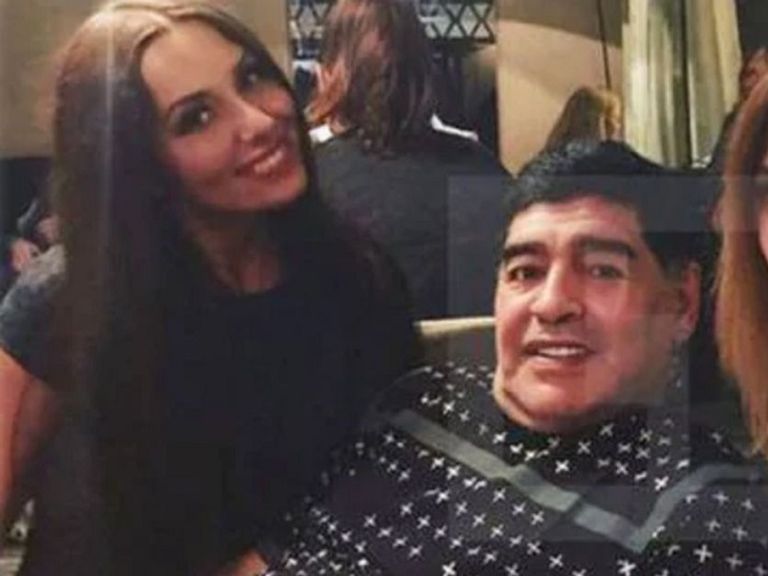 دييجو مارادونا 