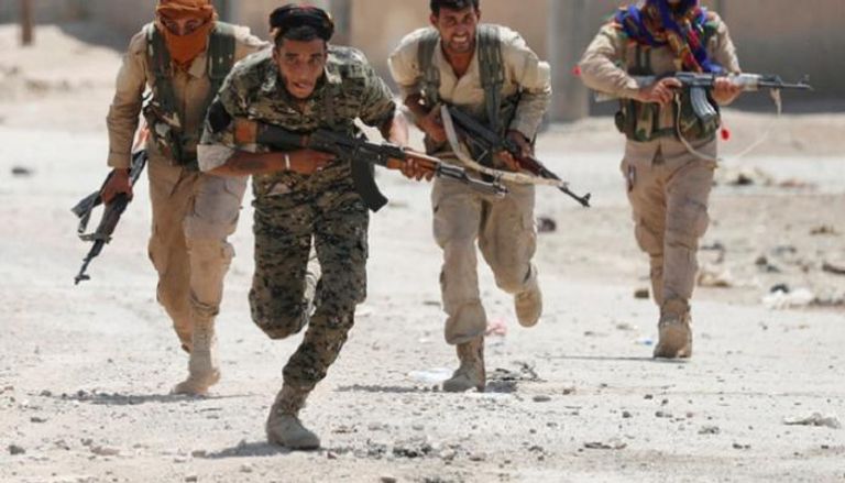 داعش في طريقه لخسارة حماة وسفاحوه محاصرون بالرقة
