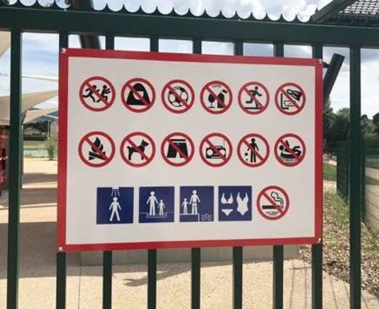 الحجاب من ضمن الممنوعات في مسابح بلدية لورريت الفرنسية