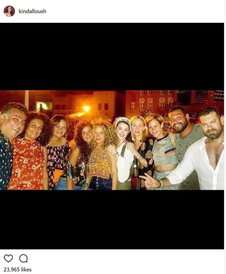 نجوم الفن يستمتعون بعطلاتهم الصيفية