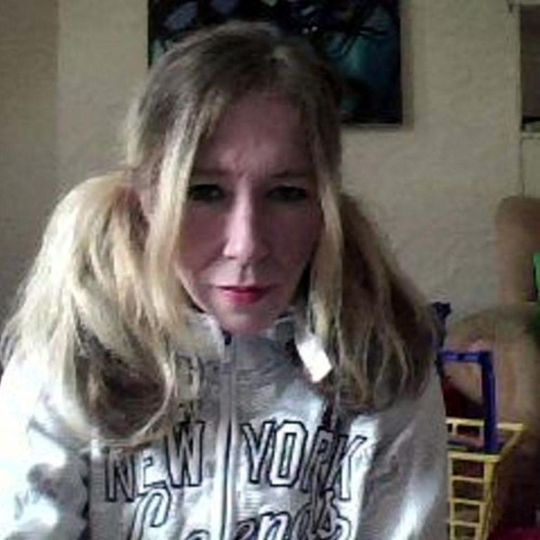 سيدة الإرهاب البريطانية تسعى للفرار من داعش