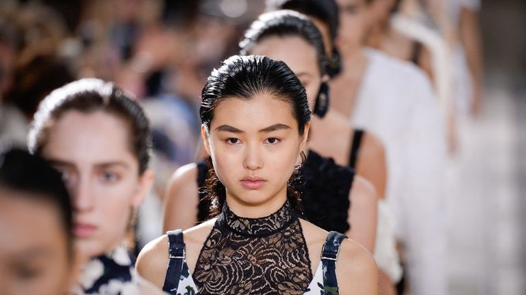 عارضة الأزياء الأمريكية كارا ديليفين