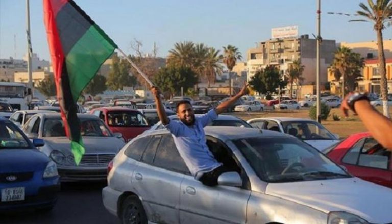 أهالي بنغازي يحتفلون في شوارع المدينة