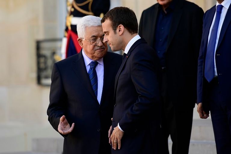 جانب من لقاء ماكرون وعباس