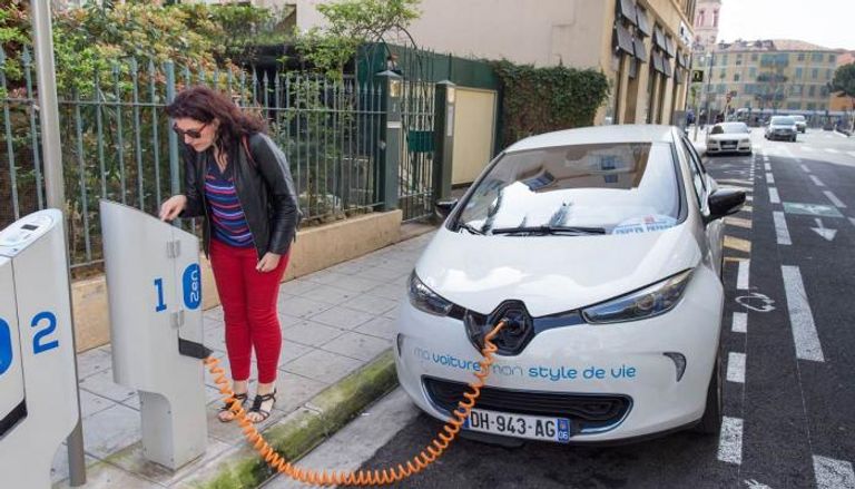 فرنسا بدون سيارات البنزين عام 2040