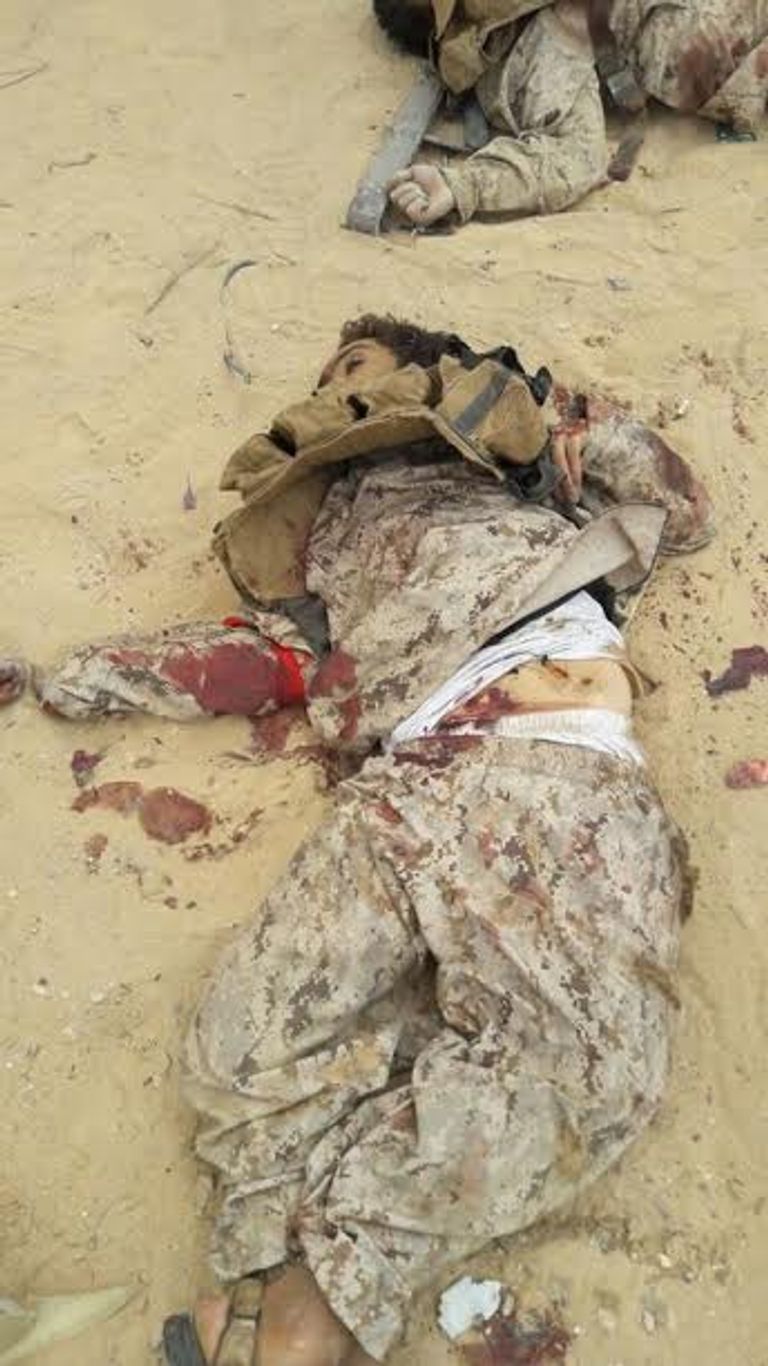 قتلى العناصر التكفيرية في رفح قوات الجيش المصري في سيناء (أرشيفية)