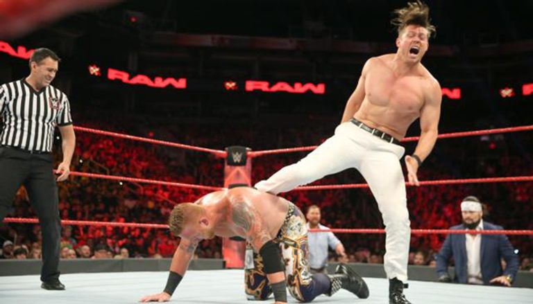 ذا ميز يهزم سلاتر