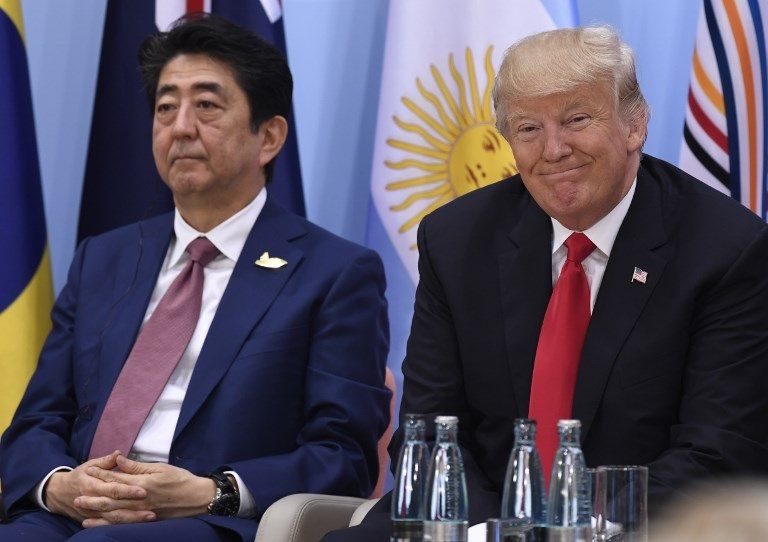 ترامب ورئيس وزراء اليابان