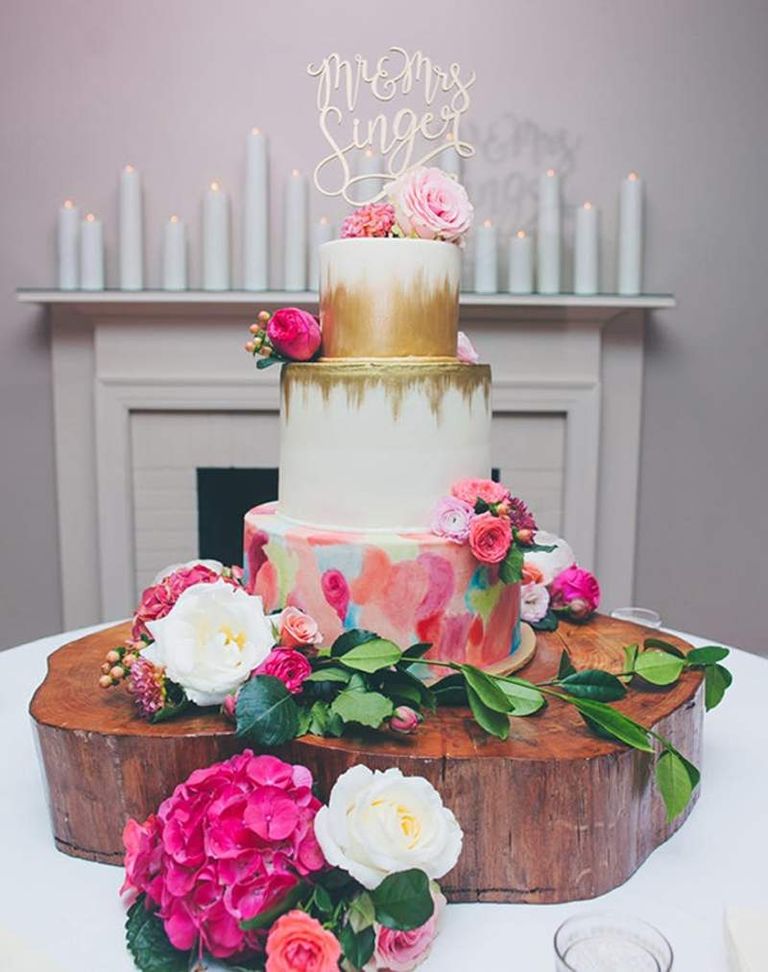 كعكة الزفاف بالورود لصيف 2017
