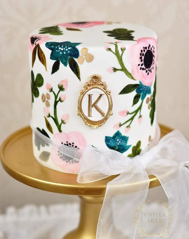 كعكة الزفاف بالورود لصيف 2017