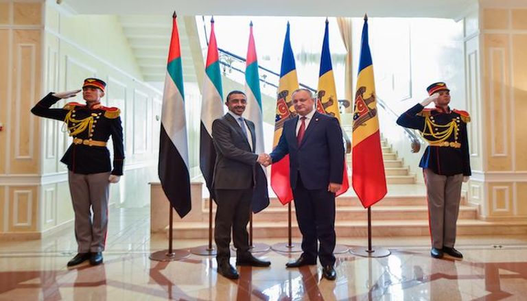 رئيس جمهورية مولدوفا يستقبل الشيخ عبدالله بن زايد في العاصمة 