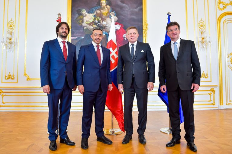 الشيخ عبدالله بن زايد آل نهيان خلال اللقاء