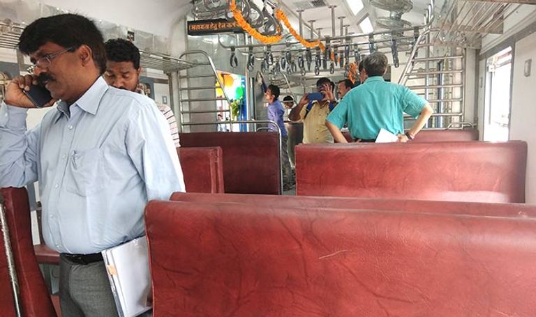 أول قطار في الهند يعمل بالطاقة الشمسية