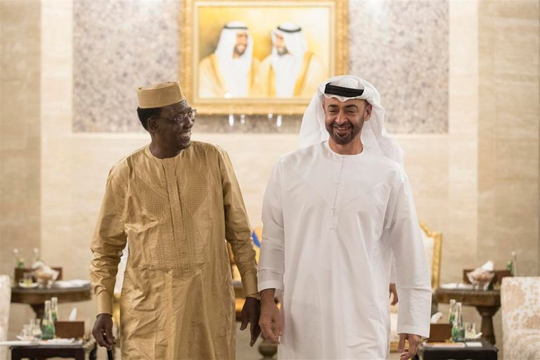 الشيخ محمد بن زايد خلال لقائه الرئيس التشادي