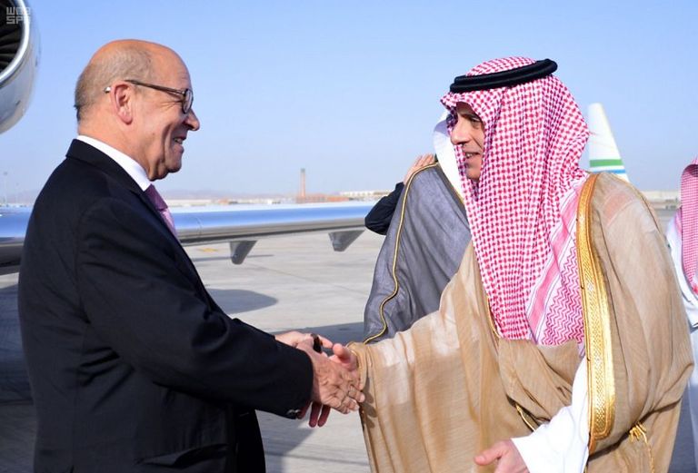 وزير الخارجية السعودي مع نظيره الفرنسي
