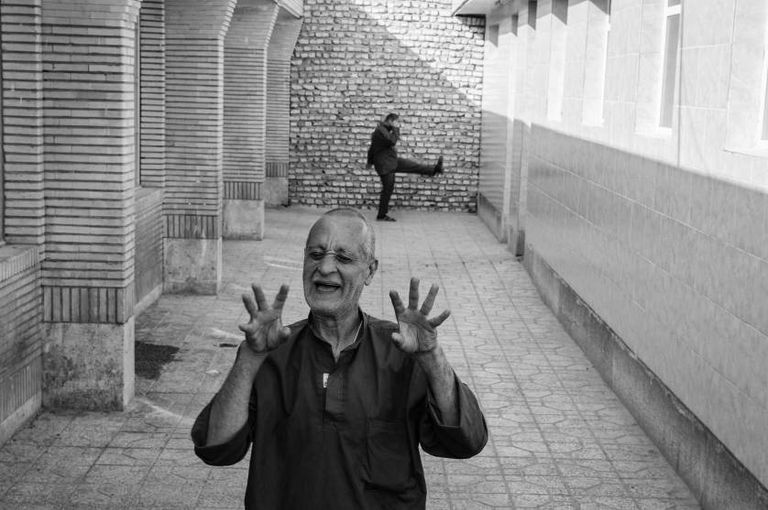 صور نقلتها مجلة تايمز عن مستشفى طهران المركزي عام 2014