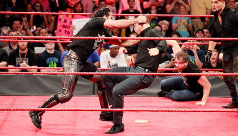 اشتباك عنيف على الحلبة