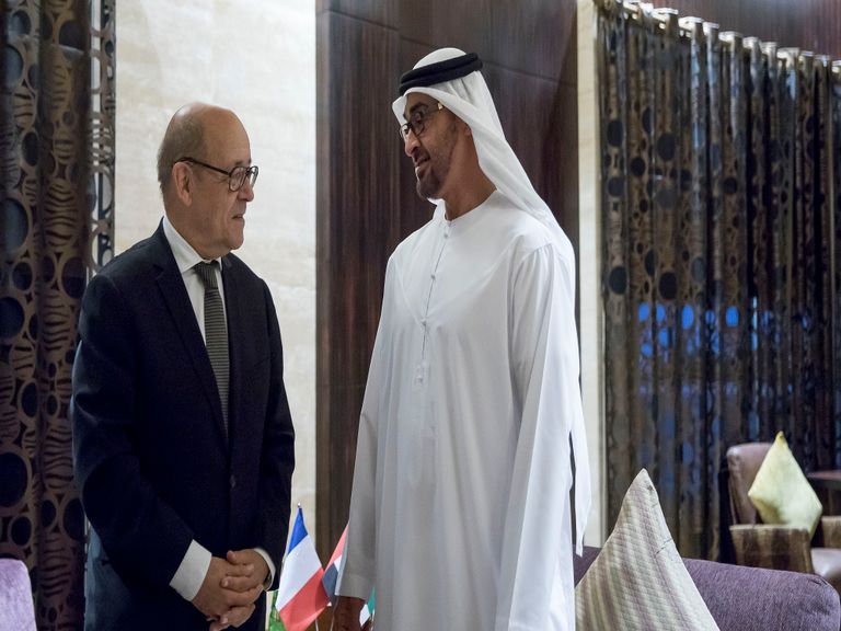 الشيخ محمد بن زايد آل نهيان ووزير الخارجية الفرنسي