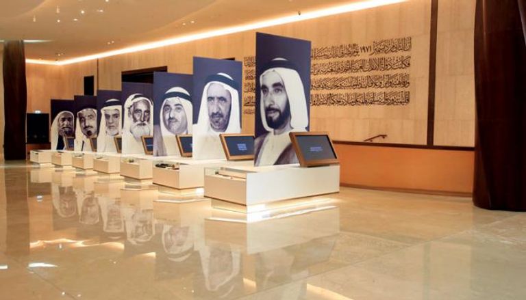 يضم المتحف معرضا مصورا للآباء المؤسسين من حكام الإمارات السبعة