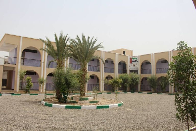 افتتاح عدد من المشروعات التعليمية في اليمن